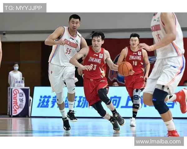 重庆羽毛球队防守体系解析与战术应用探讨